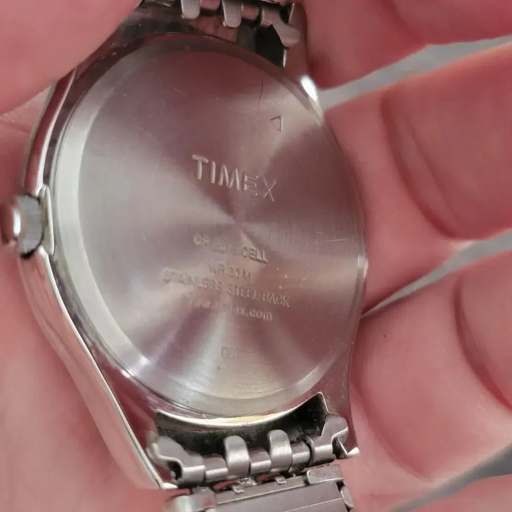Vintage Timex Indiglo WR 30M Mens Quartz Watch Silver Brown Dial Bracelet